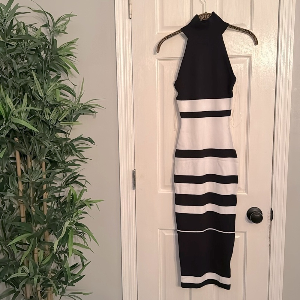 Hera Collection collar sleeveless knit dress NWT M